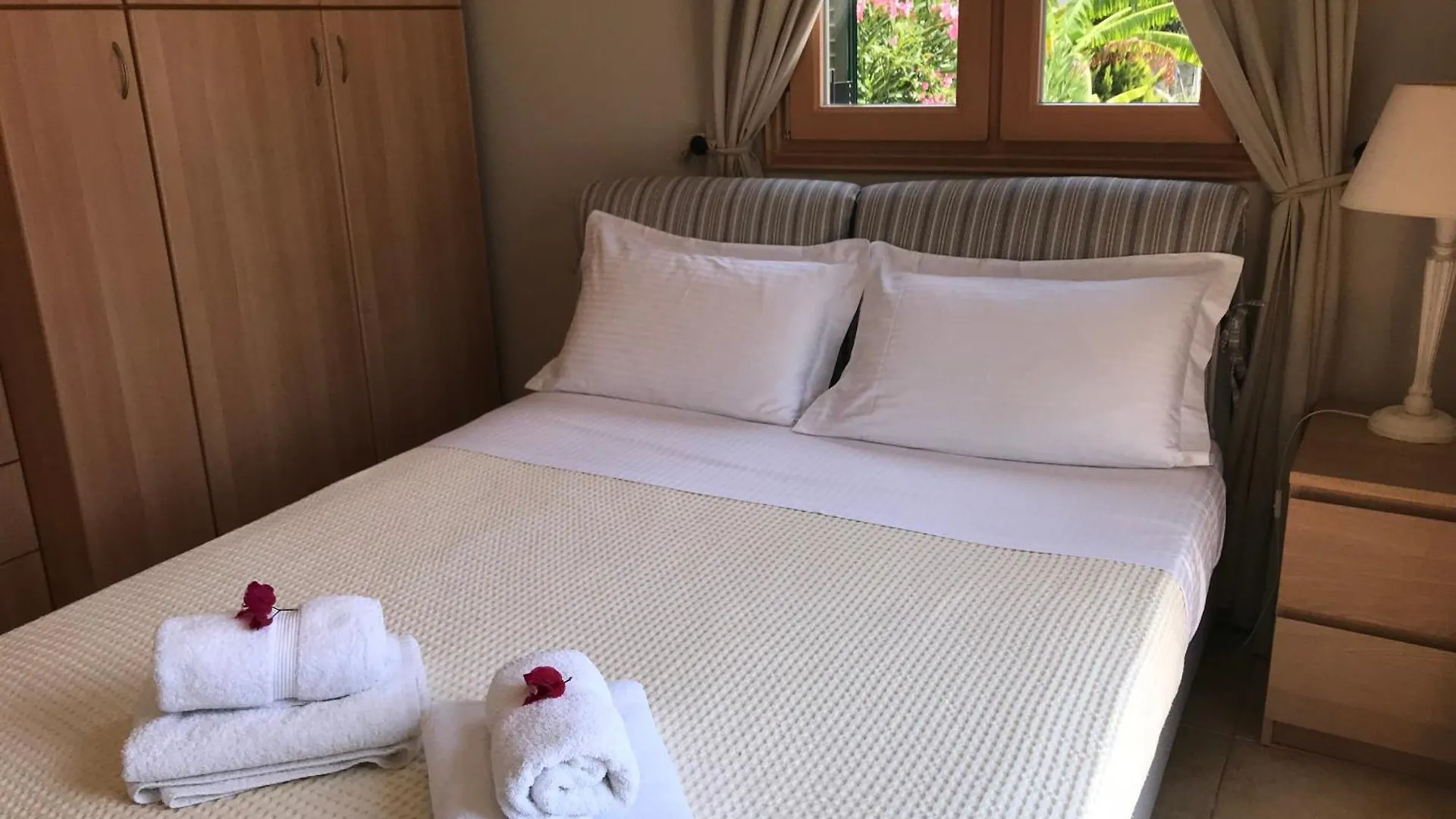 Dolce Vita West Svoronata Holiday home