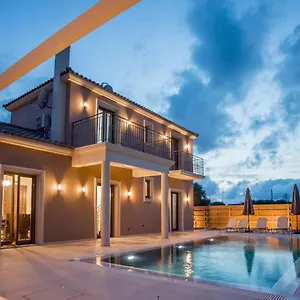 Villa Luxury Chrisi, Svoronata
