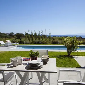 Villa Lefteris, Svoronata